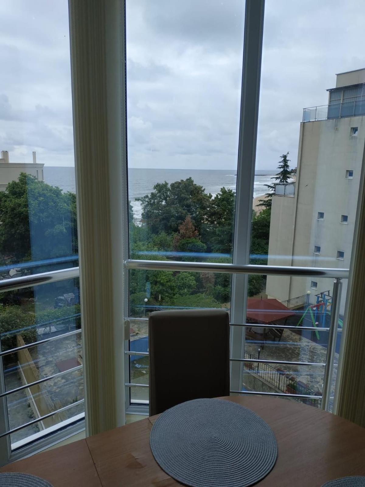 Kabakum Sea-View Apartament Golden Sands Exteriör bild